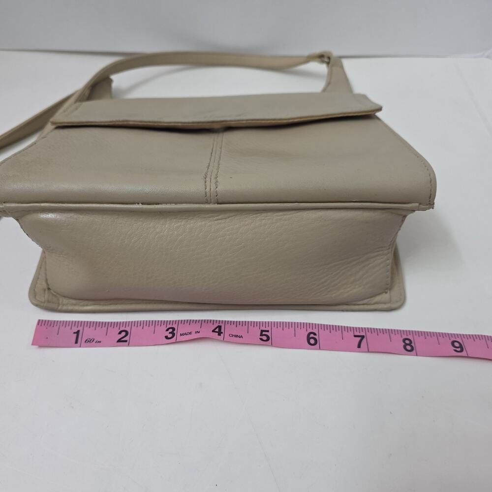 Fossil Tan Leather Crossbody Organizer Bag Neutral Minimalist Everyday Purse - Picture 8 of 13